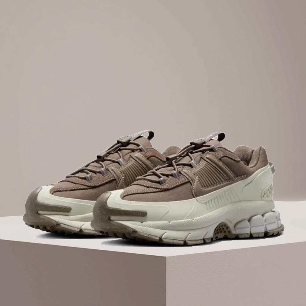 Nike Shoes Air Max 90 - Nike Vomero 5 Roam Scarpe da